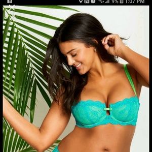 Adore me green bra. 40b. Super sexy unlined bra
